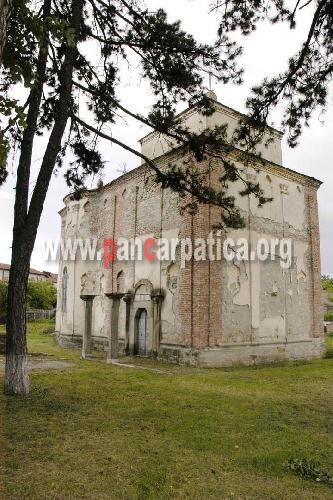 Biserica Sfantul Nicolae - Targu Ocna, imagine de exterior.